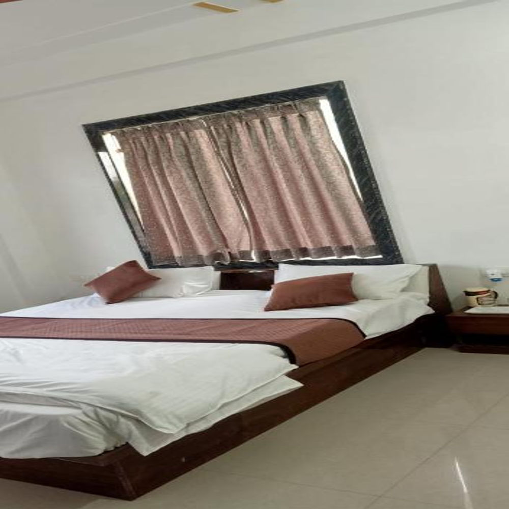 Brajdham Hotel Barsana - Tap to explore photos