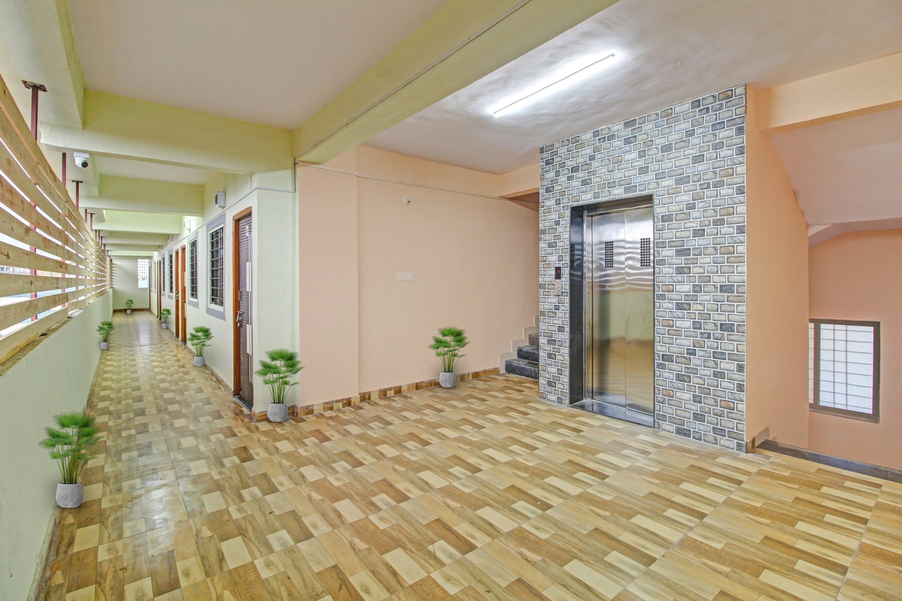 Flagship Hotel Sai Executive - Tap to explore photos