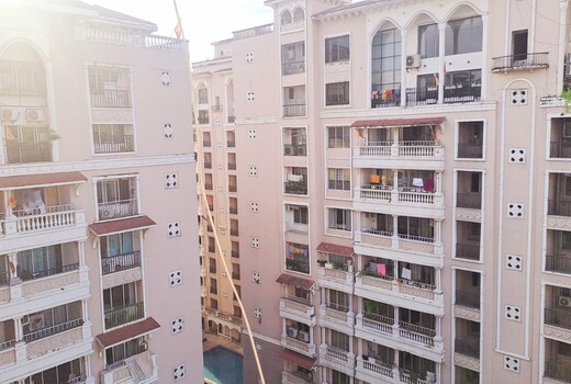 Spanish Apartment Zoo Road