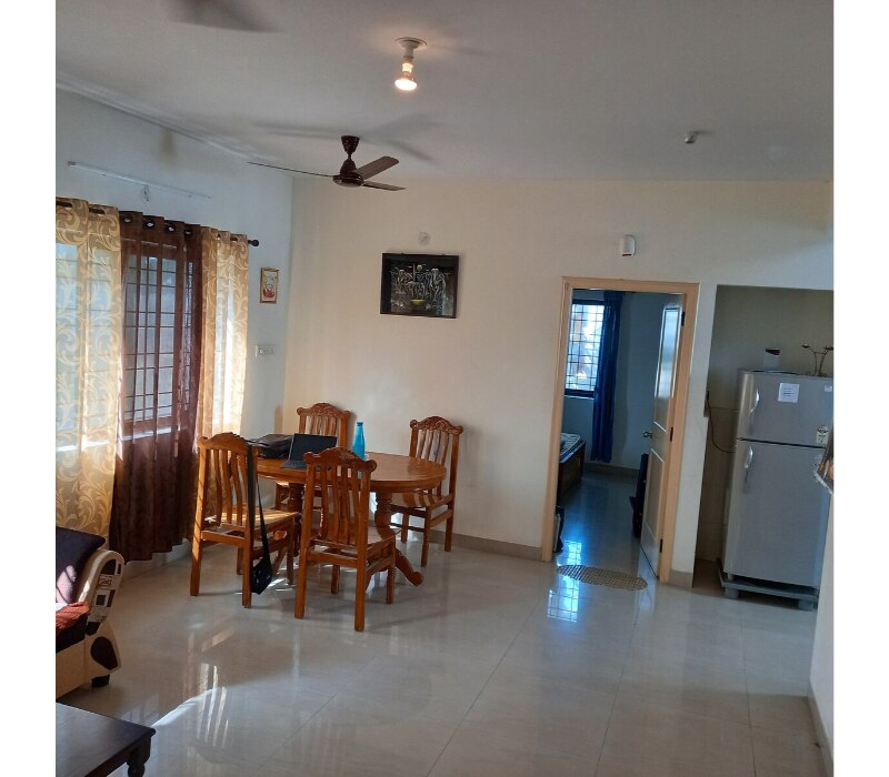 Large room @ gated villa community - Tap to explore photos