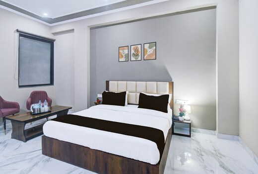 Hotel O Lavish Palace
