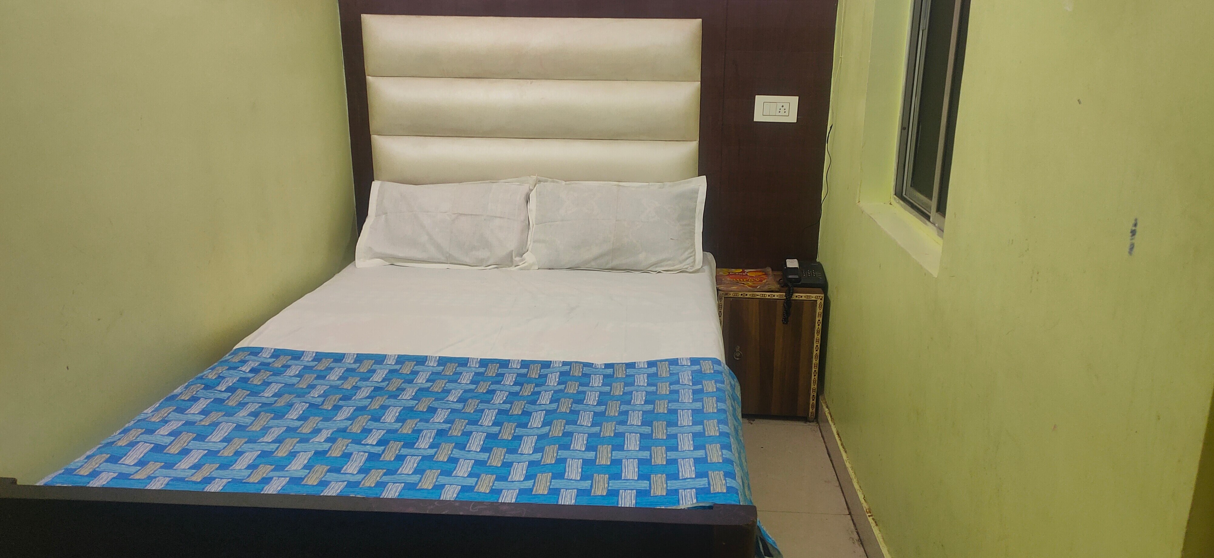 Hotel Gaurav - Tap to explore photos