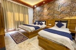 Hotel Chinar by Voyager Hotels @ 1 min from Katra Main Market, Katra