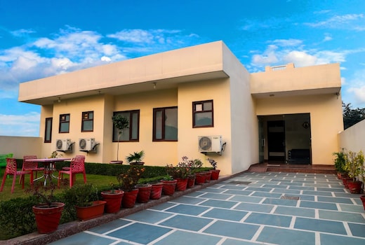 Lime Tree Studios | Huda/Fortis/Max