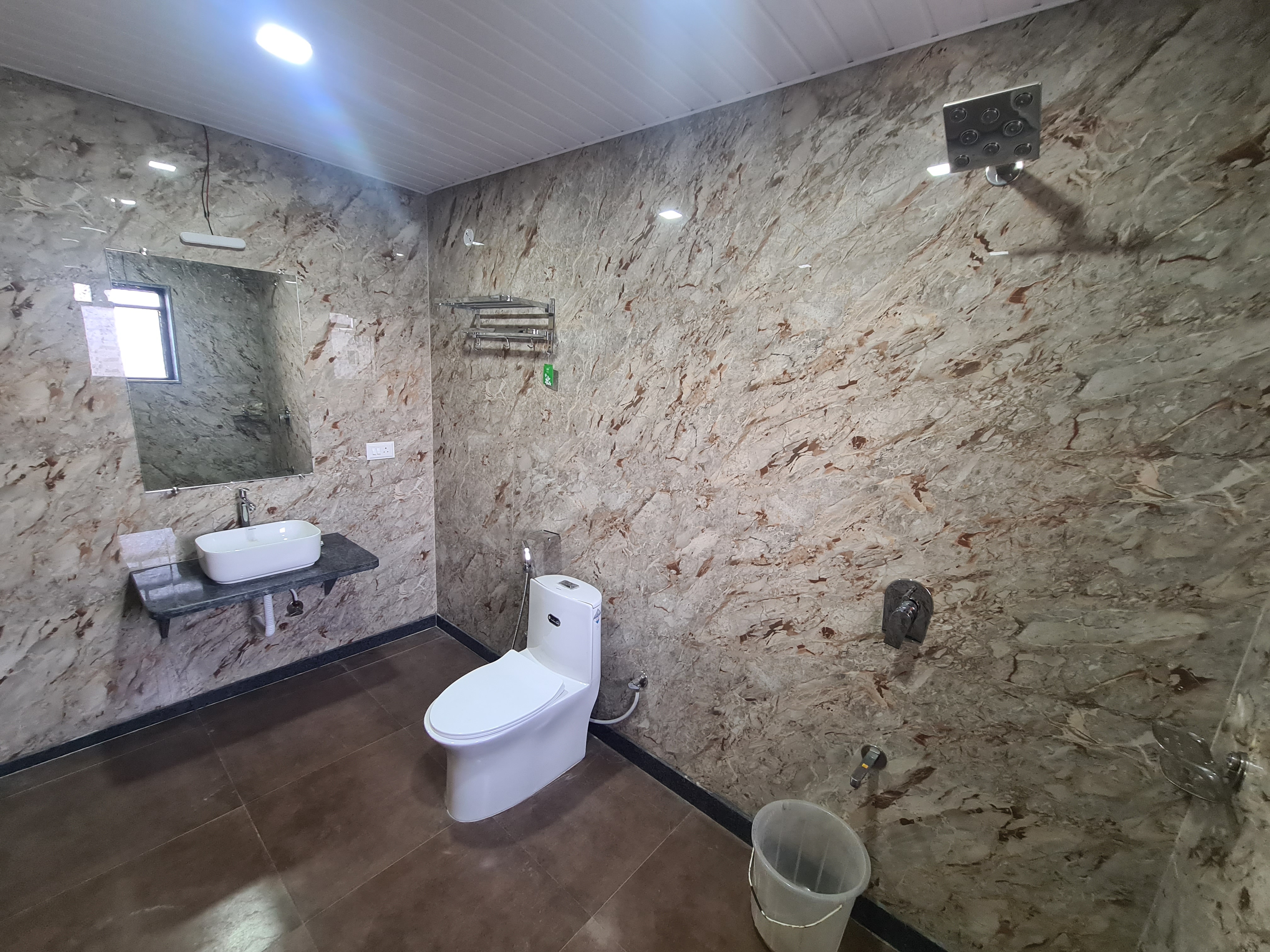 Hill Farmstay and Suites - Tap to explore photos