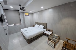 The Prime Rooms, Surat