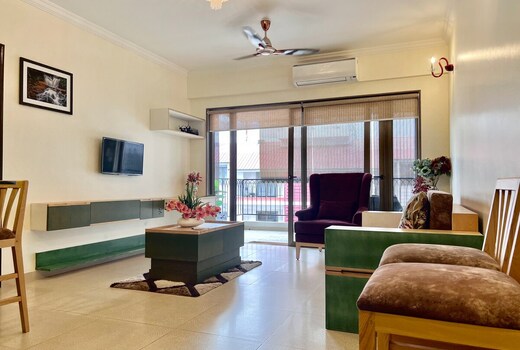 05-1Bedroom Pool view, Gym, Sauna, Jacuzzi near Beach North Goa