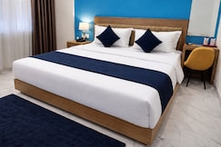 Hotel The Rise Near IGI Airport, Delhi