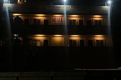 hotel aanandum, Indore