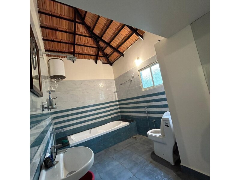 Velli's Homestay - Tap to explore photos