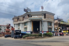 Hotel Oneiro, Kunnamkullam