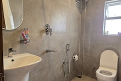 Woven Whims Studio Unit, Kaliabor