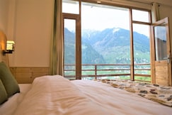 devdar heights, Manali