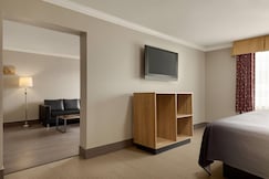 Super 8 by Wyndham Meadowlands, Bergen