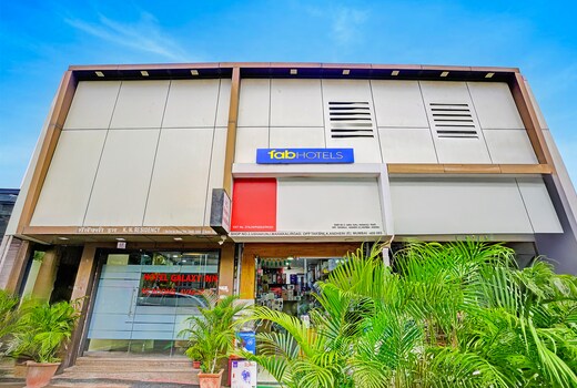 FabHotel Galaxy Inn - Nr. MIDC Andheri