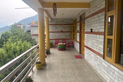 Beautiful homestay by Rustic Serve, Manali