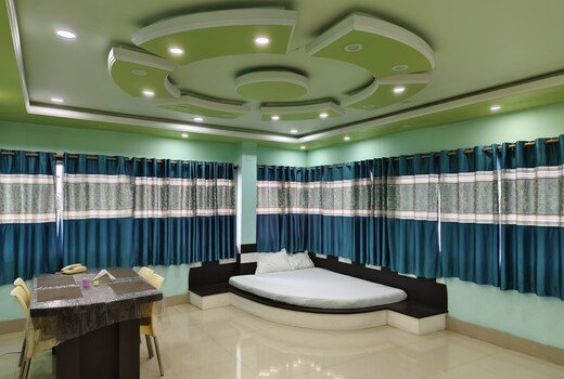 Gitanjali Retreat 3BHK Homestay At English Bazar More