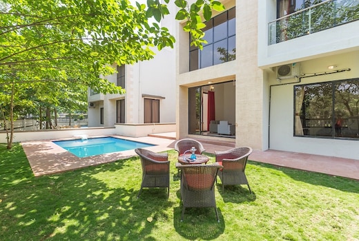 StayVista | Greenwoods Eight 5 BHK Villa