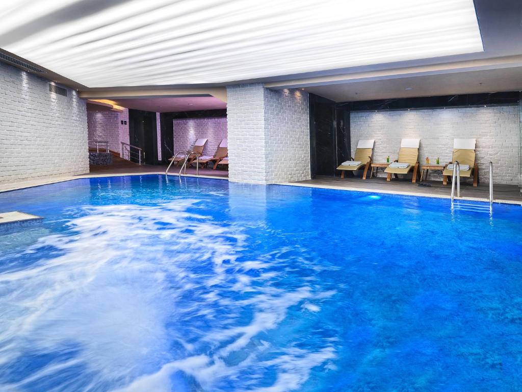 Mercure Istanbul Bomonti - Tap to explore photos