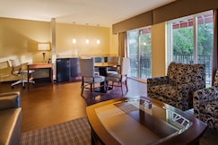 Best Western Plus Plaza by the Green, King, Washington