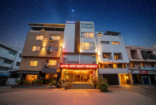 FabHotel New Mohit Regency - Near DB Mall