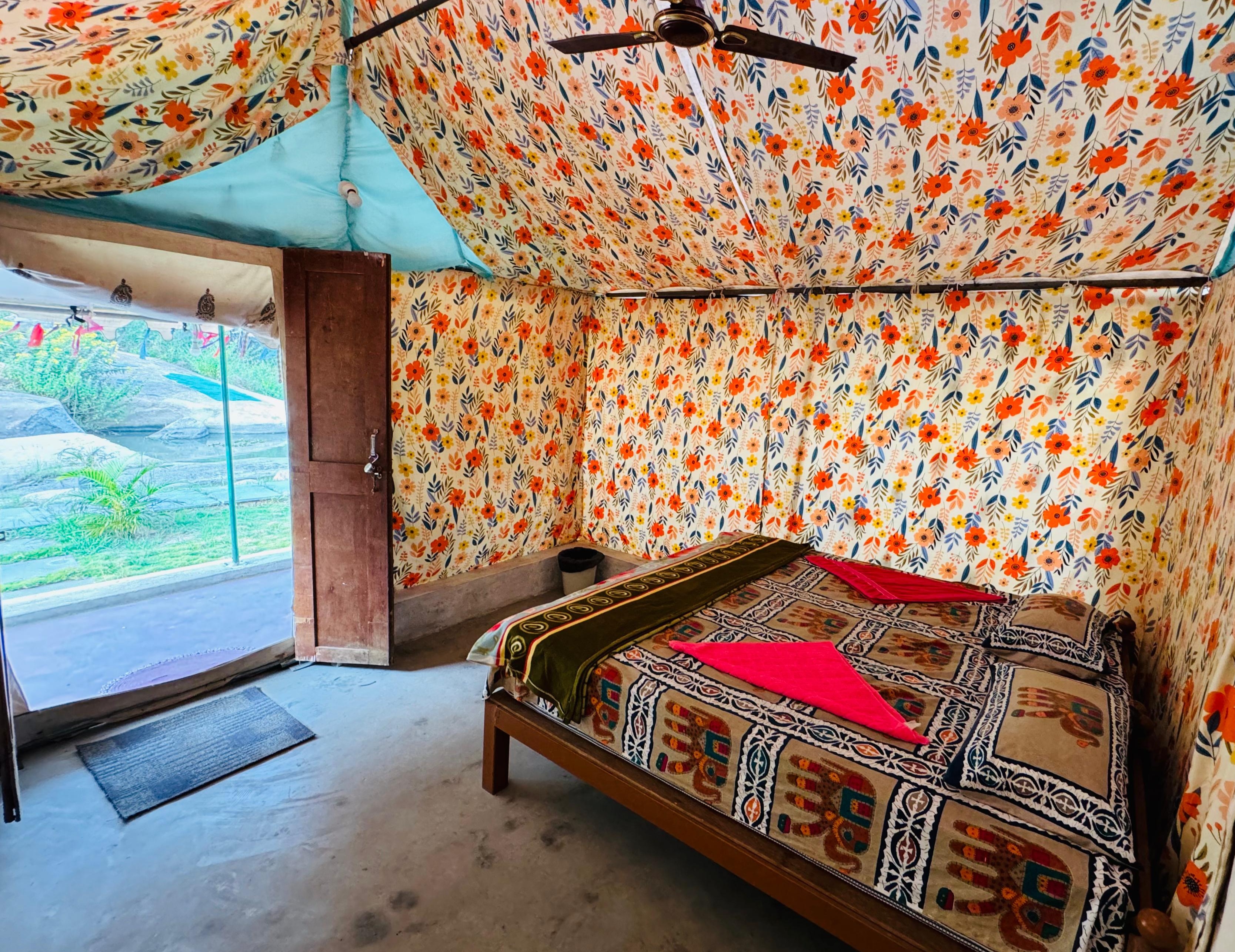 Murali Guesthouse Hampi - Tap to explore photos
