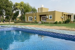 Raas Vilas - 4BHK Boutique Farm House with 2Pools, Gurgaon