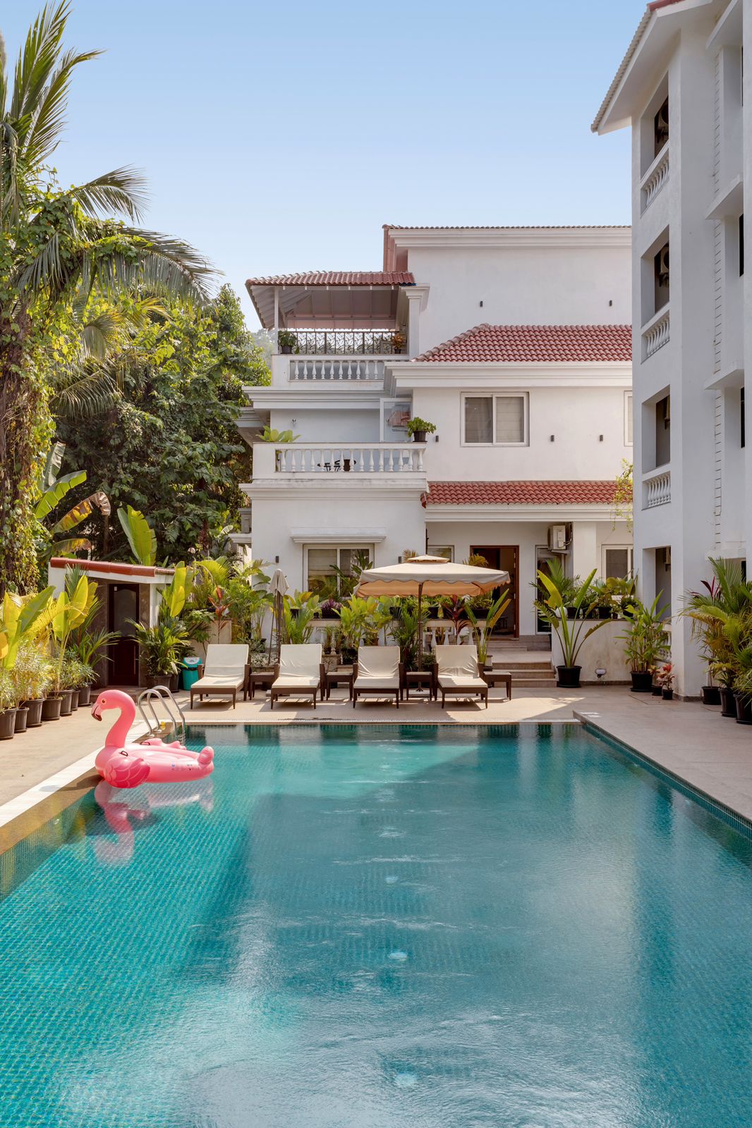 Hireavilla | Villa Raha - 3BHK with Pool in the Beverly Hills of Goa - Tap to explore photos