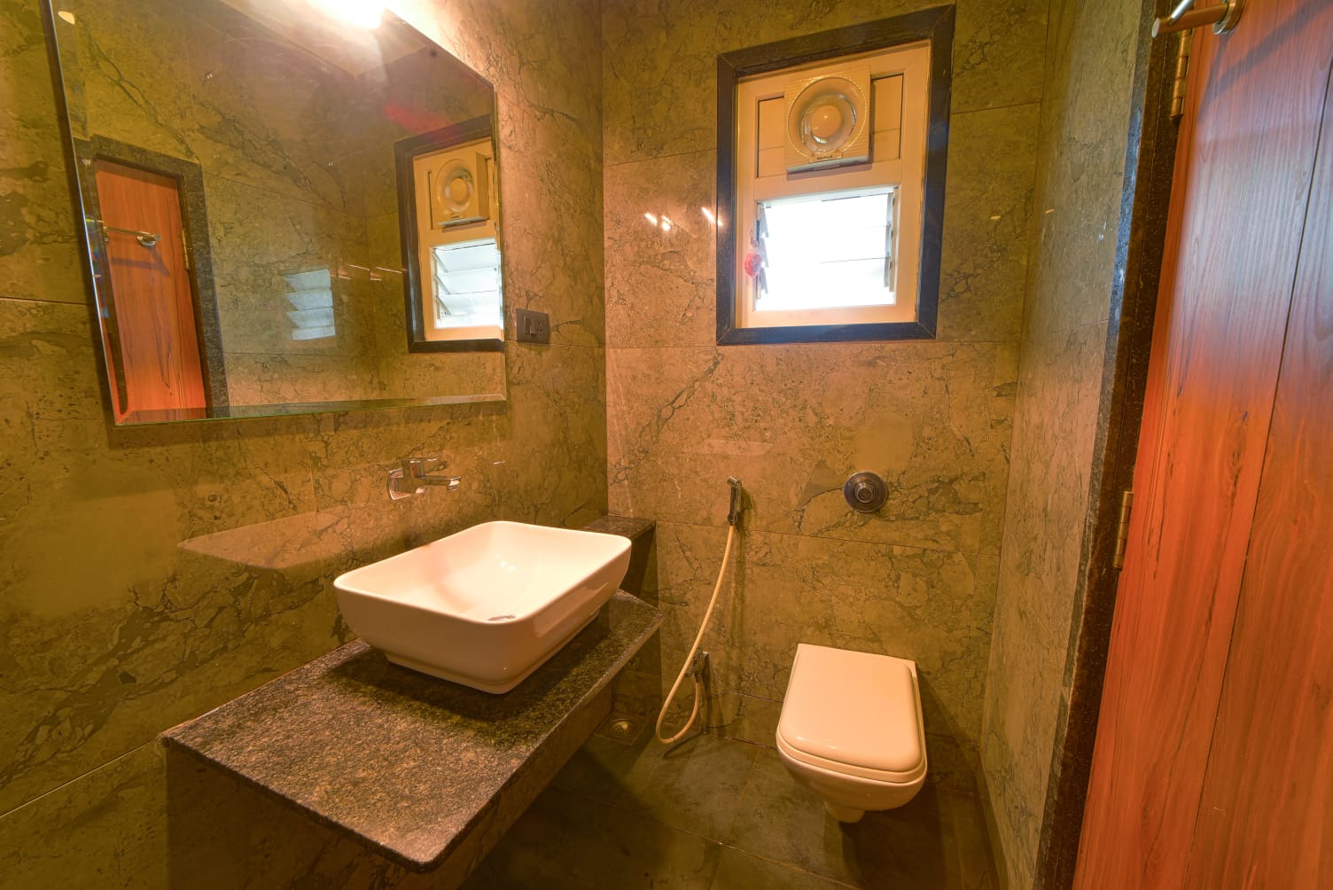 Hotel Vrindavan Deluxe 5