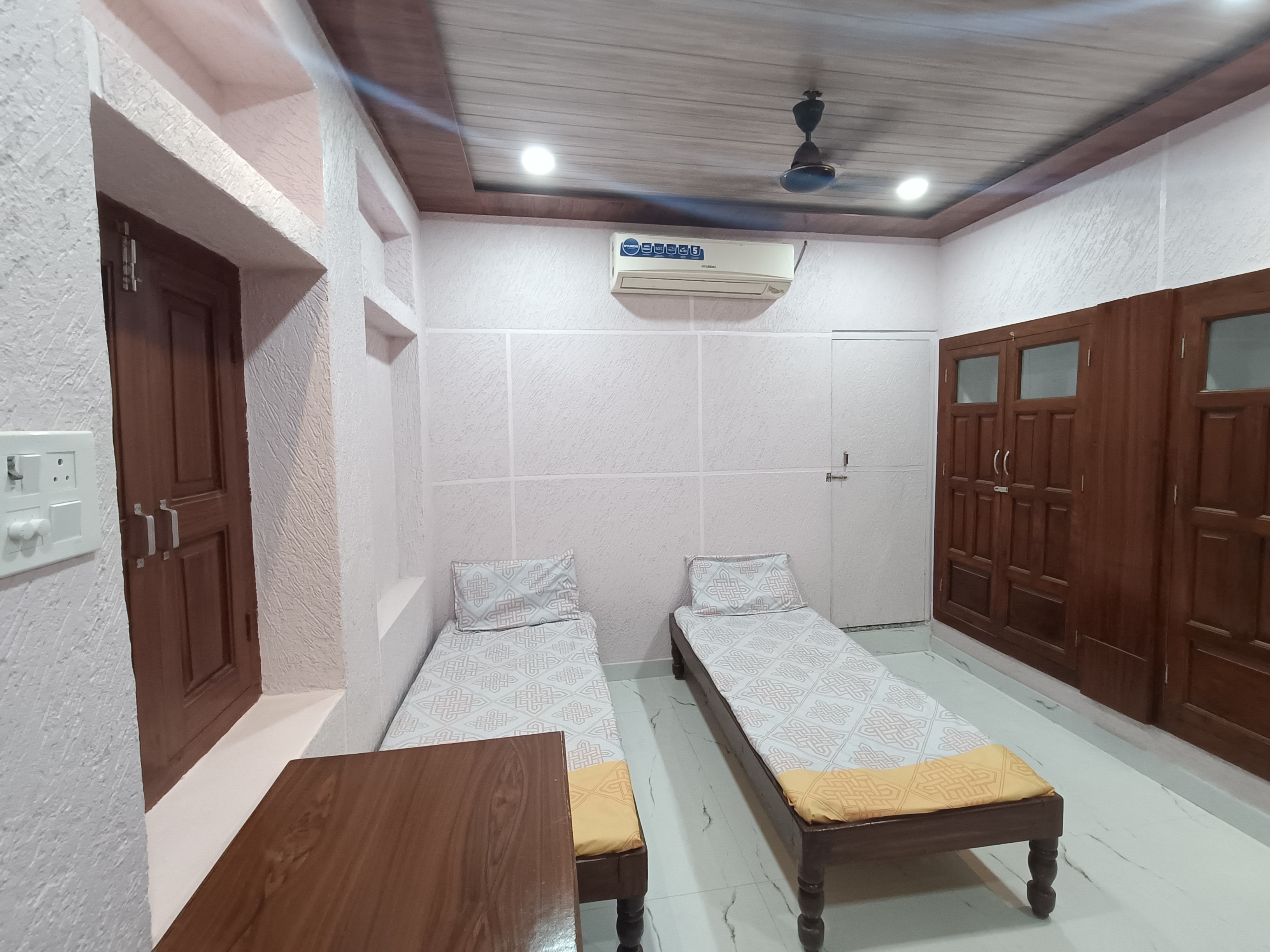 Jainam Dormitory - Tap to explore photos