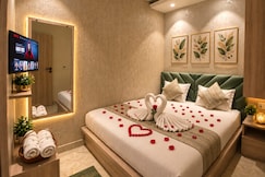 Hotel H Inn, Varanasi