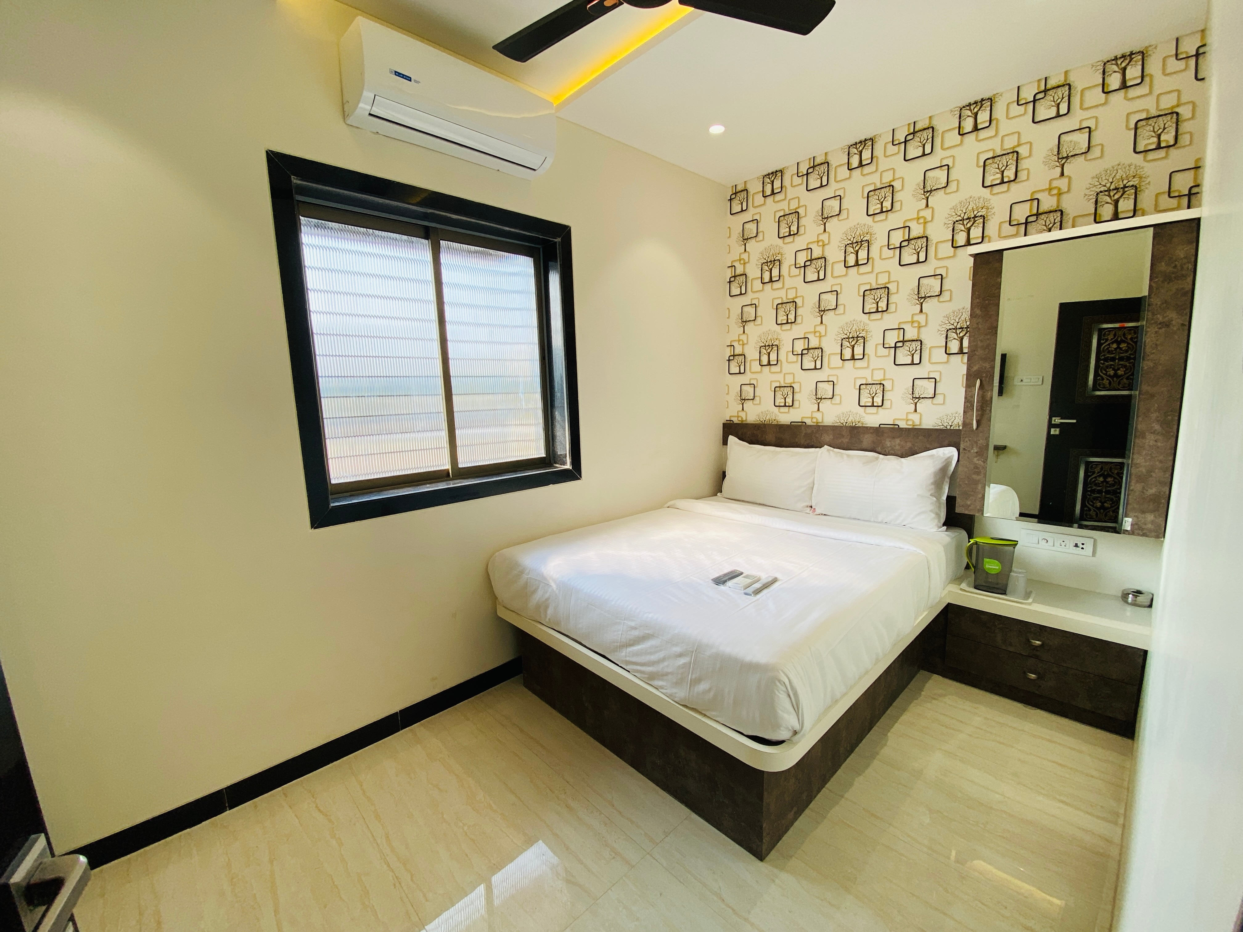 Hotel Rose Inn 3