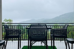 Naisarga hill view homestay, Coorg