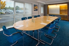 Holiday Inn Express BEDFORD, Luton