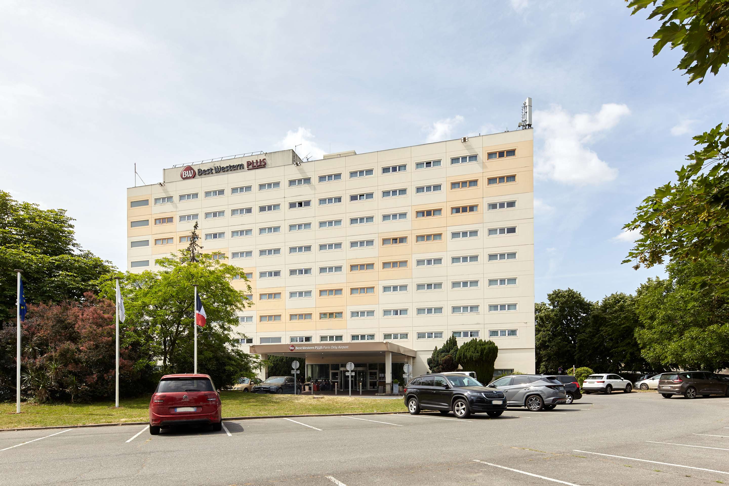 BEST WESTERN PLUS PARIS ORLY AIRPORT - Tap to explore photos