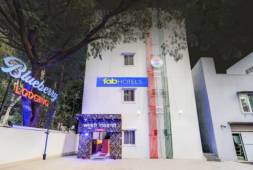 FabHotel Blueberry Residency