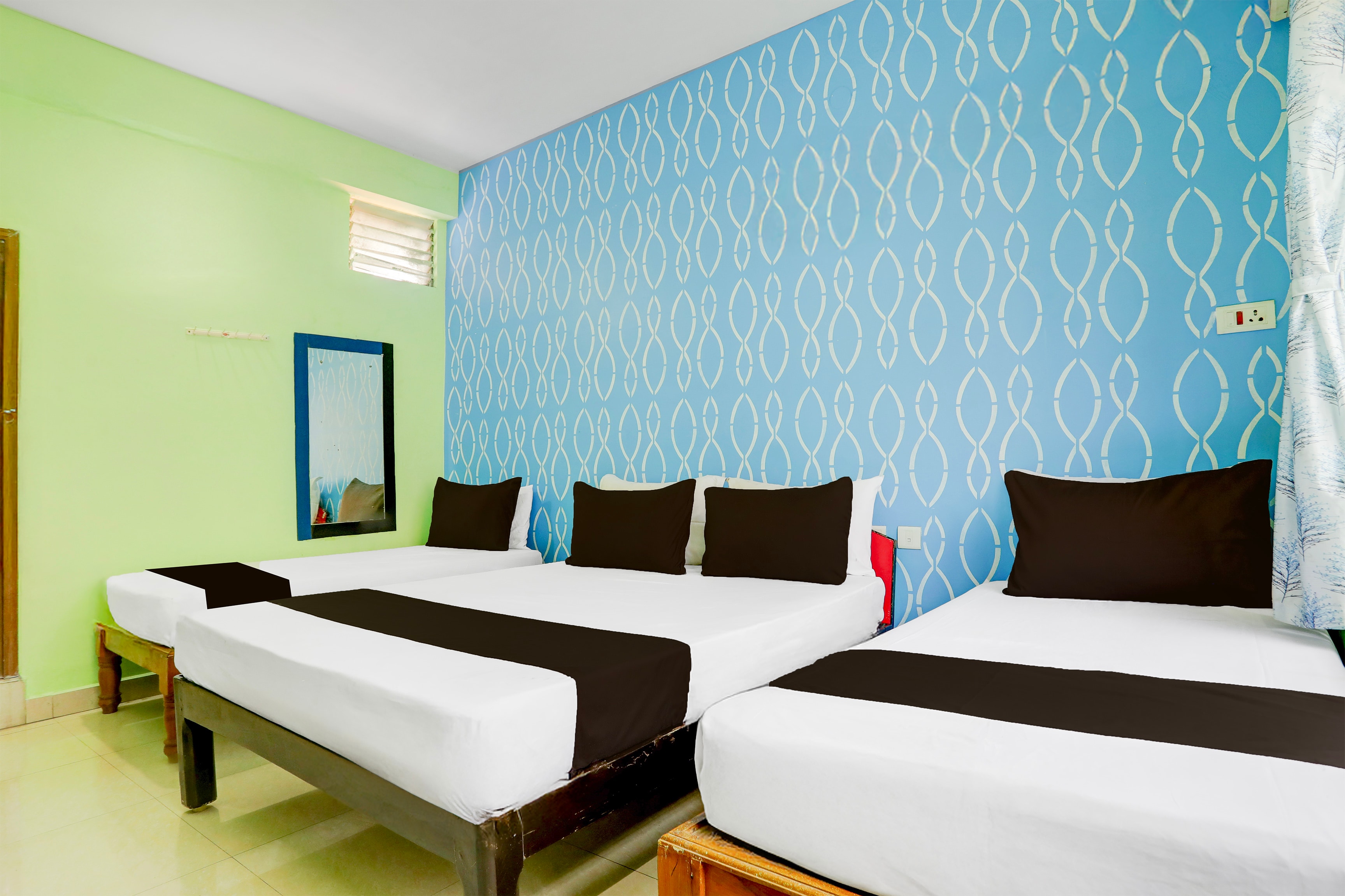 Collection O Tirupati Central Junction Formerly Hotel Adith Grand - Tap to explore photos