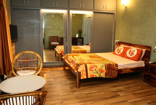 Penthouse 2BHK with Bathtub and Terrace