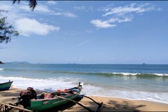 Kamaxi Beach Resort, Pollem, Karwar