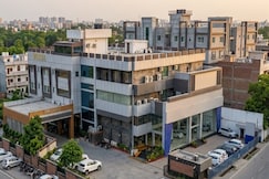HOTEL SB CASTLE, Kanpur