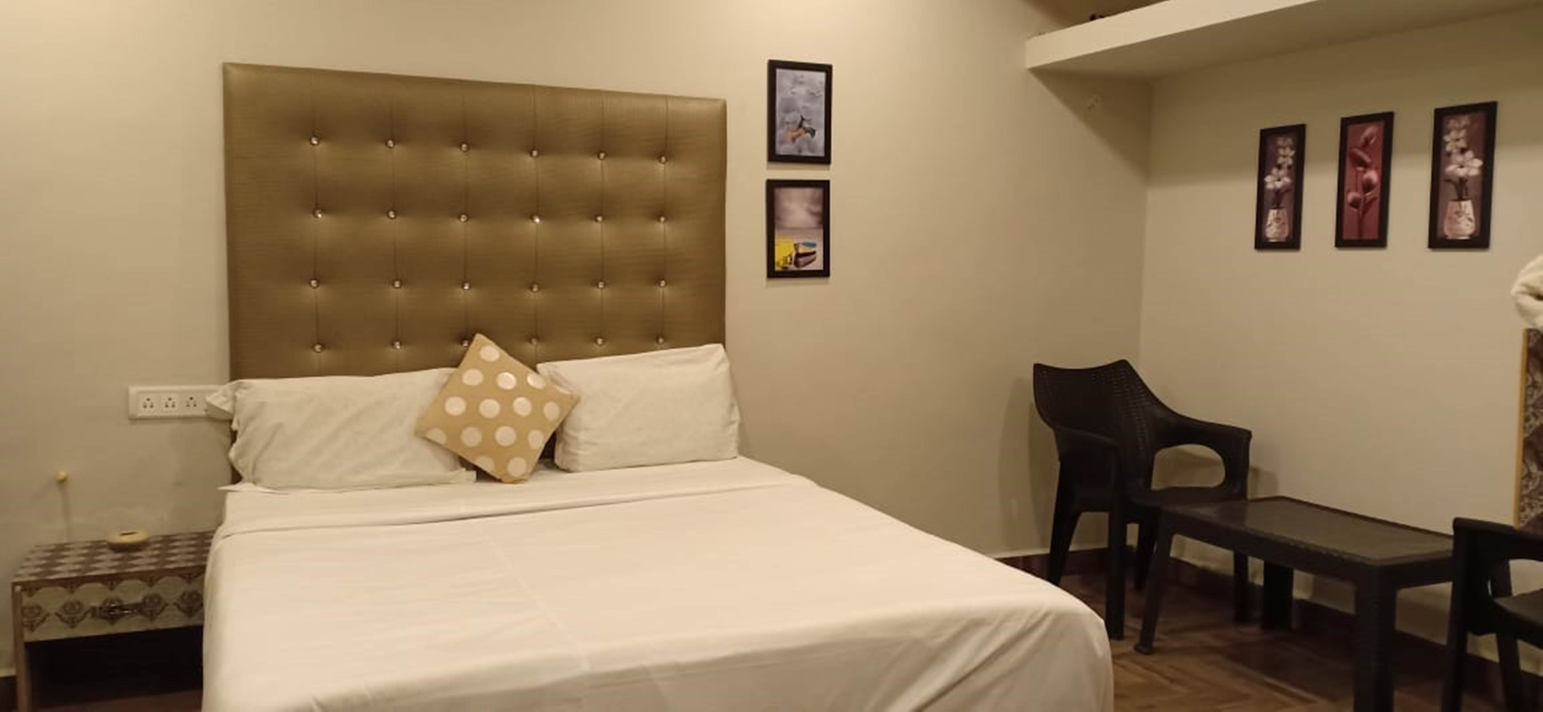 Mannath Stay Inn - Tap to explore photos