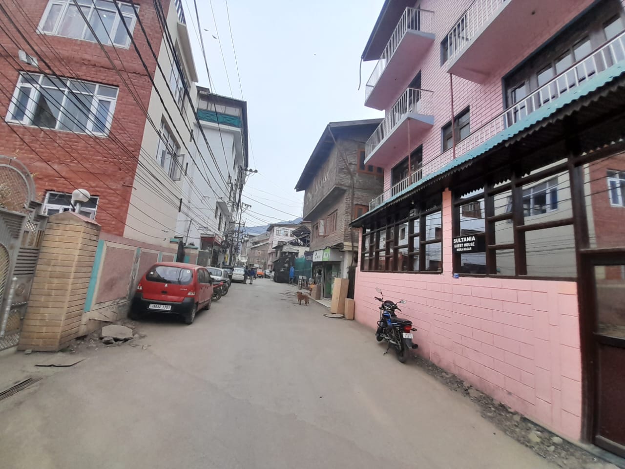 Sultaniya Guest House - Tap to explore photos