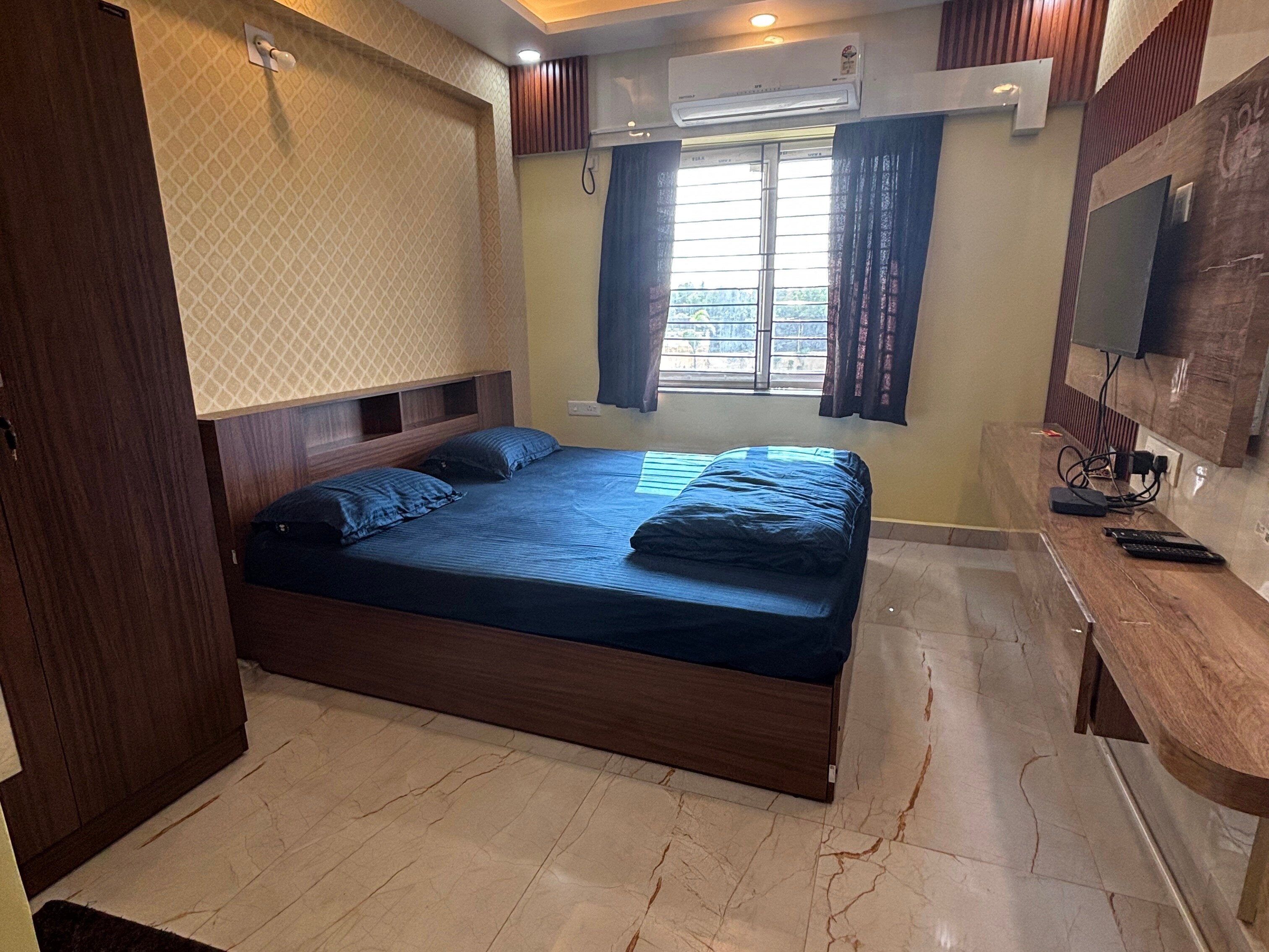 Coastal Retreat - Ananya Palm Beach - Tap to explore photos