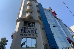 The Pearl Hotel, Kolkata