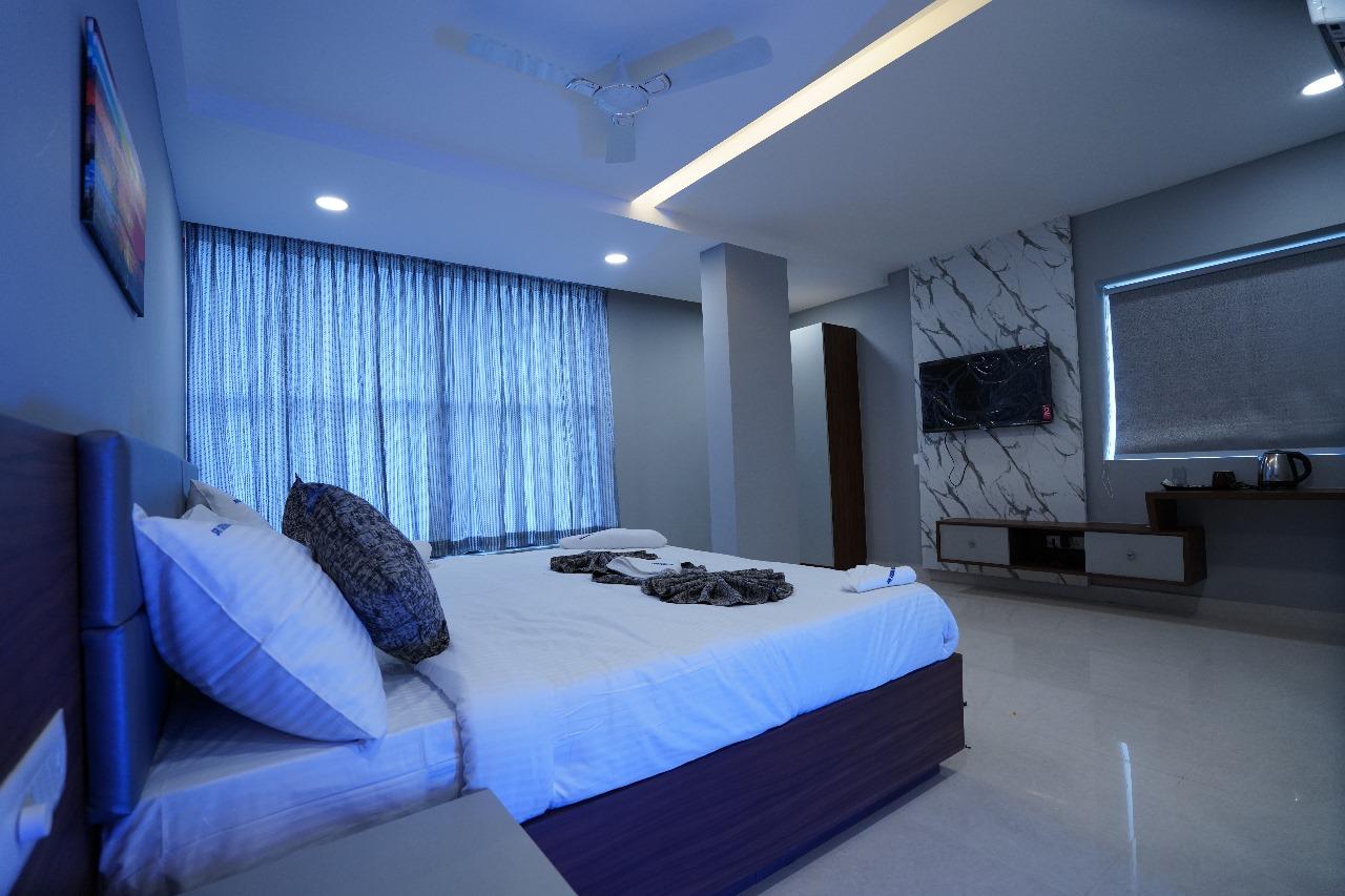 Hotel Sri Krishna Residency - Tap to explore photos