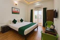 Hotel Lake Star, Udaipur