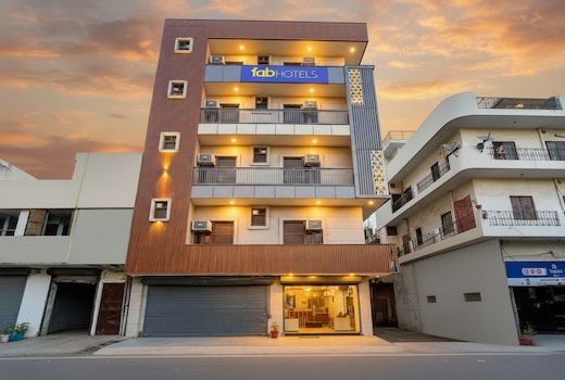 FabHotel The Royal Nr Guru Govind Singh University