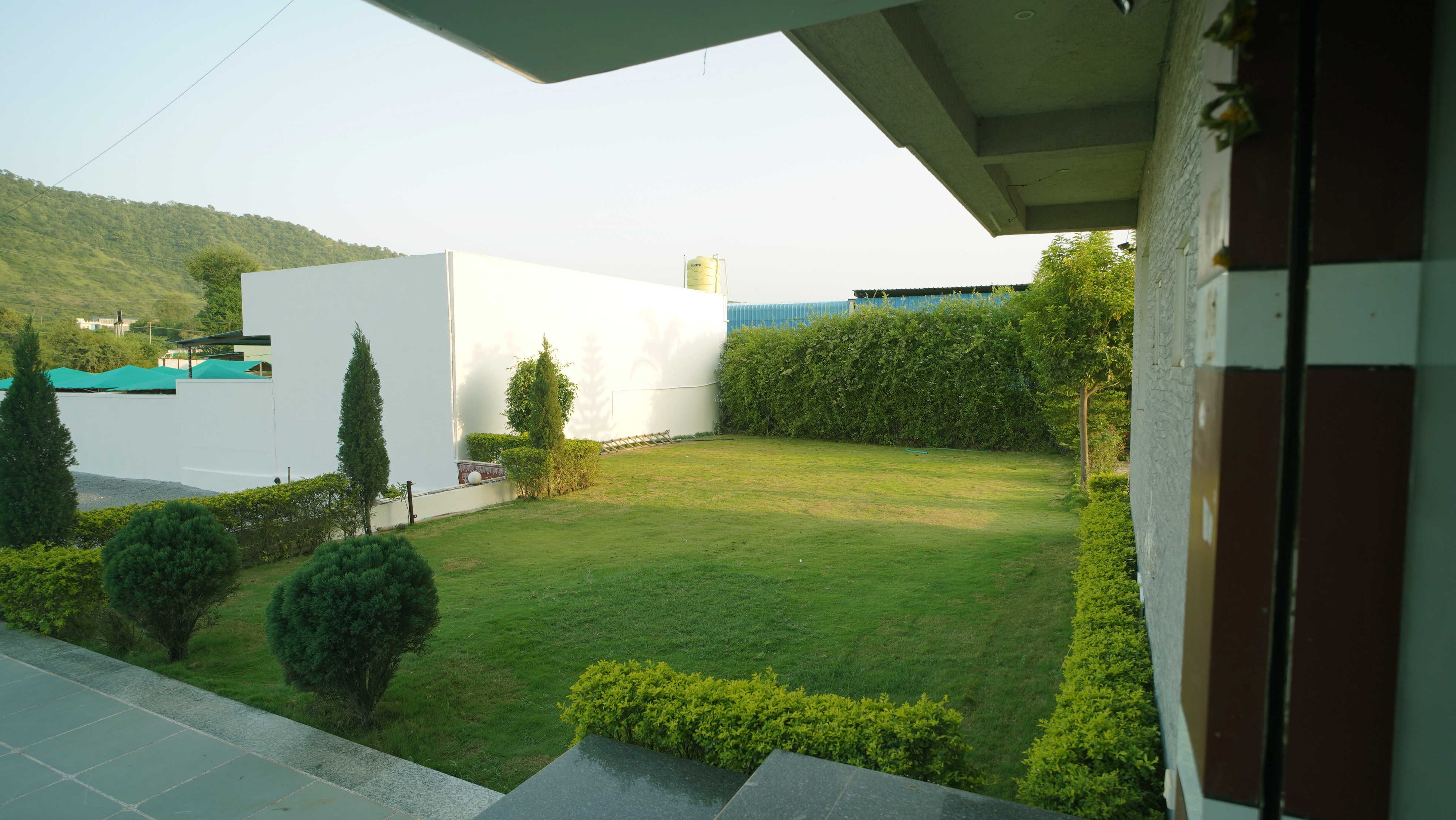 Hotel Badam Palace - Tap to explore photos
