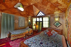 Akbar Group Of Heritage Houseboats, Srinagar
