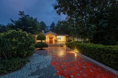 White Lotus Villa by StayJade|Jacuzzi|Games Room, Bangalore